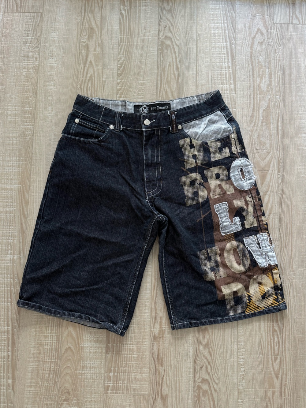 Y2K Five Elementz jorts